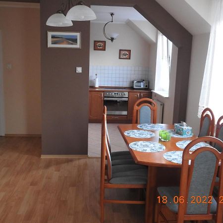 Apartament Blisko Morza Apartment Kolobrzeg Bagian luar foto