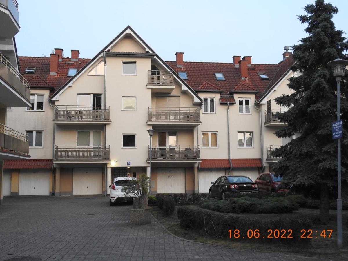 Apartament Blisko Morza Apartment Kolobrzeg Bagian luar foto